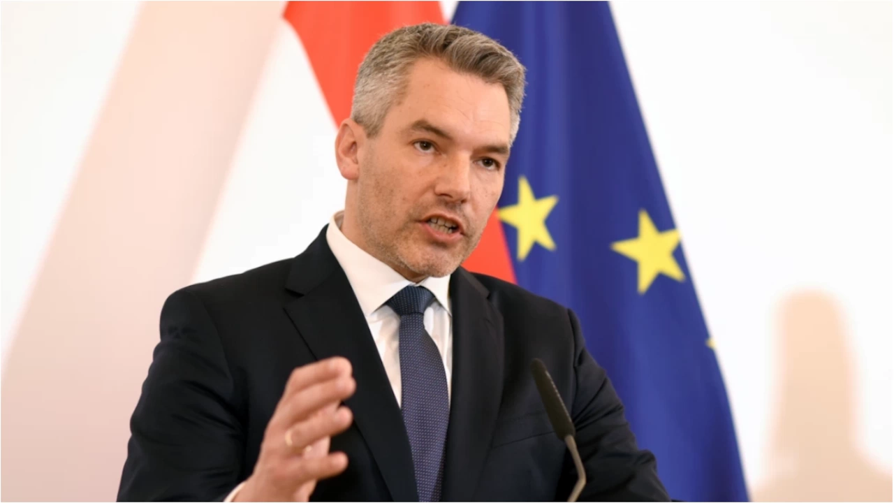 Австрийският канцлер Карл Нехамер заяви че Австрия се противопоставя на