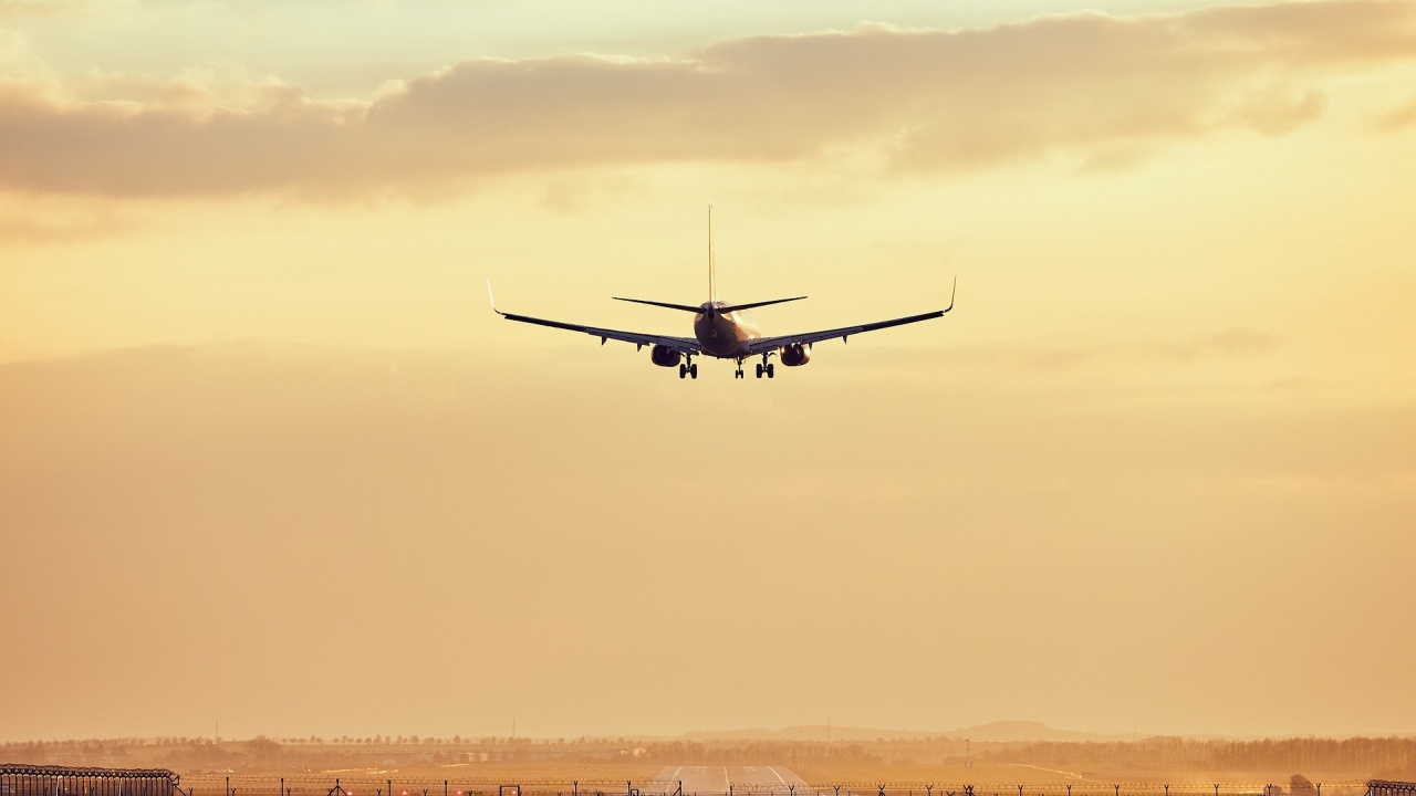 МВнР призовава гражданите, пътуващи от и до Великобритания да следят информацията за полетите си 
