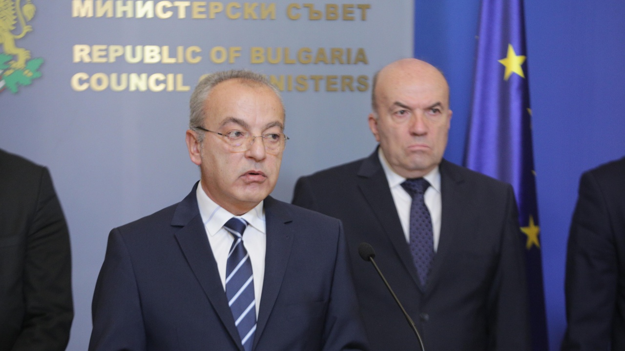 Гълъб Донев иска кабинетът "Габровски" да бъде избран и България час по-скоро да има правителство