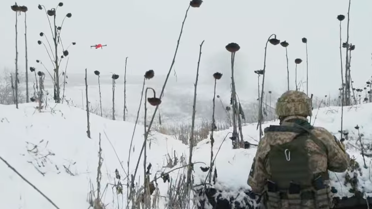 Украйна пусна указание как руските войници да се предадат на дрон