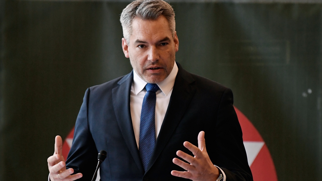 Медия: Австрия ще постави  искания на срещата на върха на ЕС, свързани с миграцията и бежанците