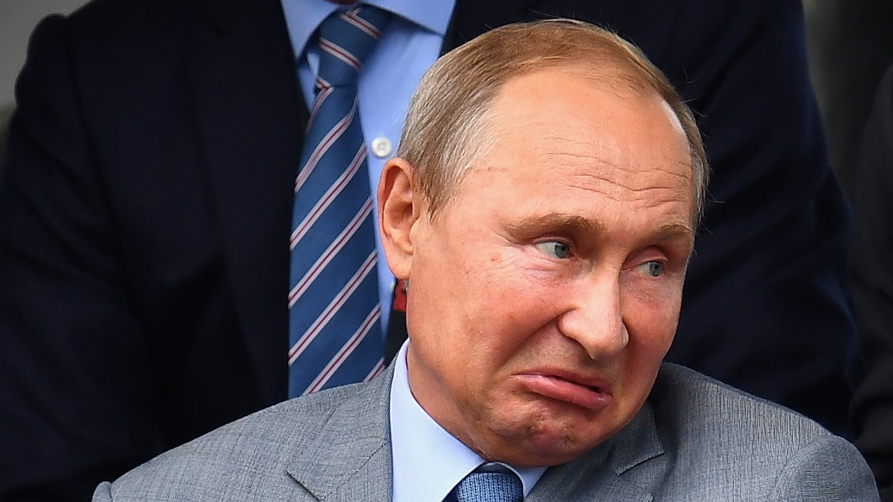 Путин: Руският БВП ще се свие с 2,5%
