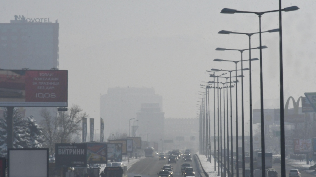 Предупреждения за мръсен въздух днес в София. От НИМХ прогнозираха