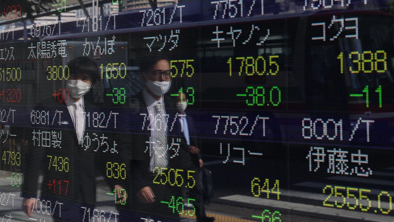 Акциите на Токийската фондова борса приключиха днешната сесия с лек
