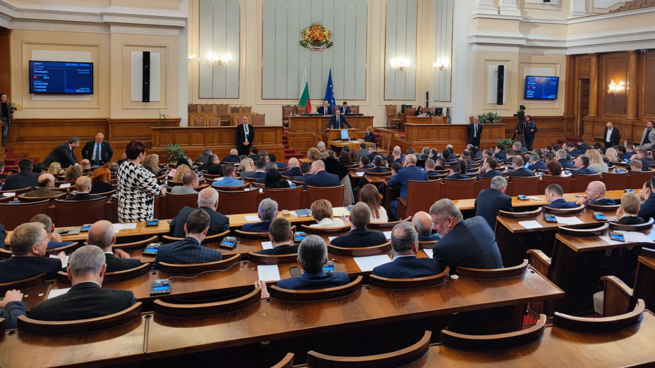 Парламентът прие на второ четене промени в Закона за правната