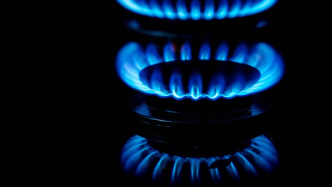 Експерт: Мярката - ценови таван на природния газ на едро, може никога да не влезе в сила
