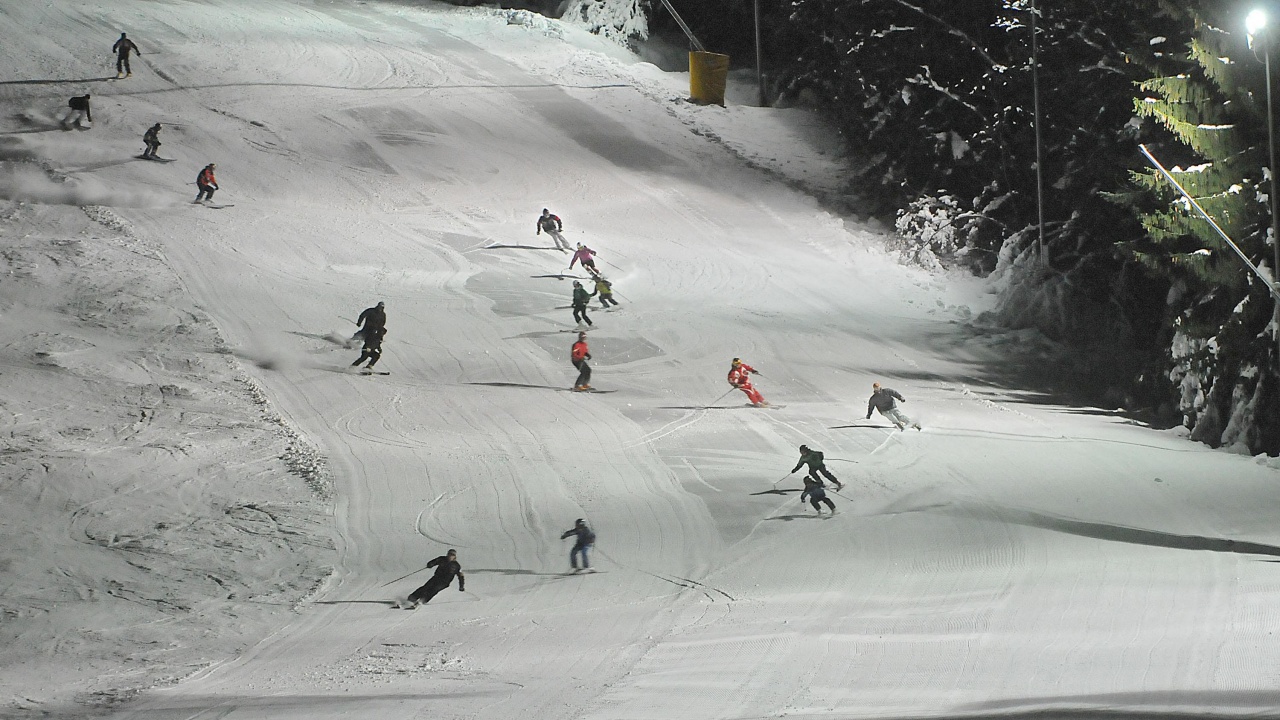 Частично откриване на ски сезона се състоя в курортен комплекс Боровец