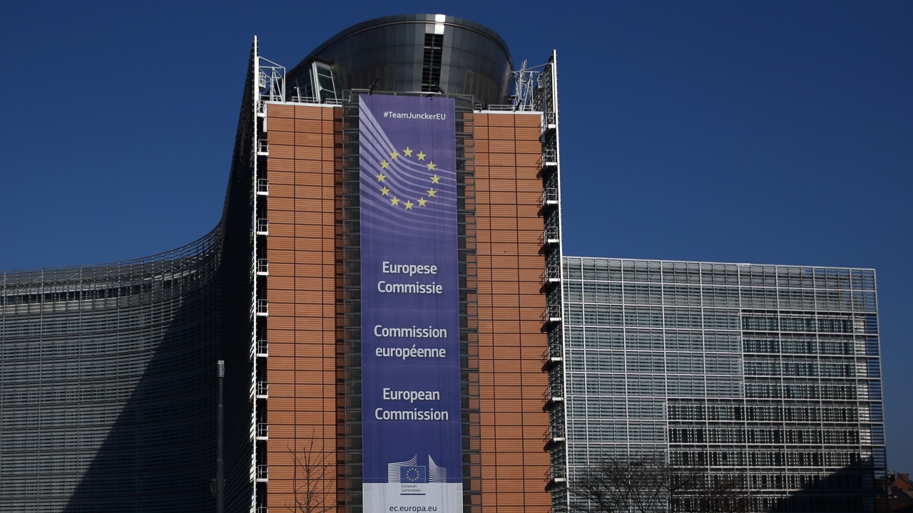 ЕС представи проект за определянето като "зелени" на природния газ и ядрената енергия