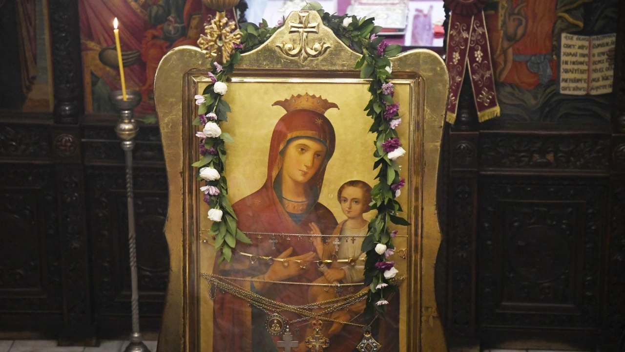 Българската църква чества Събор на Пресвета Богородица и паметта на свети Йосиф