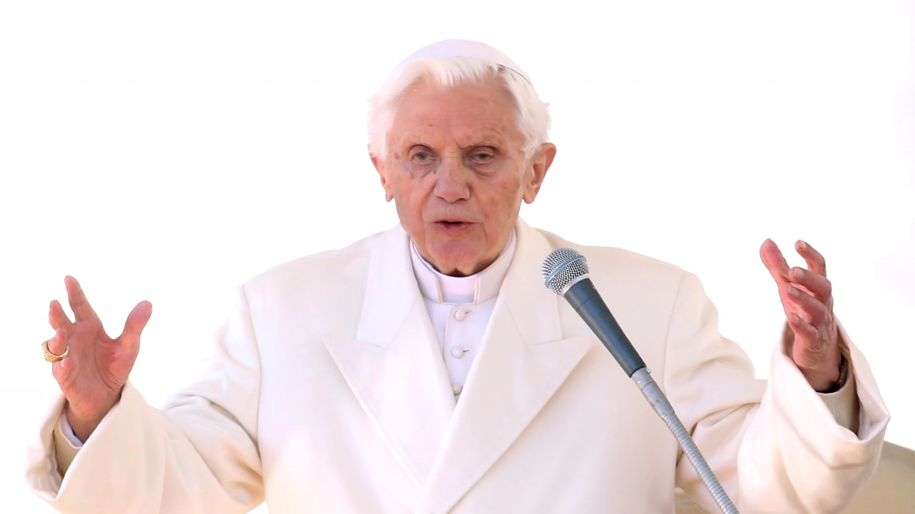 На 95 годишна възраст почина бившият папа Бенедикт Шестнадесети предадоха Ройтерс