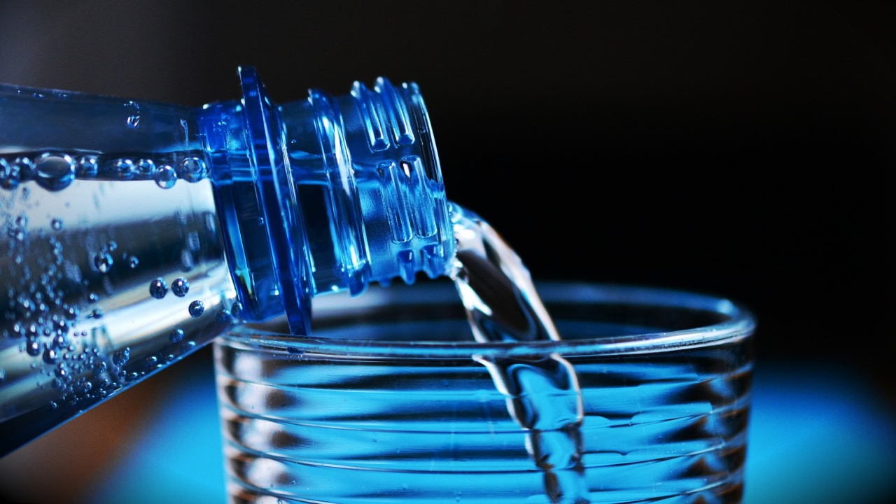 Недостатъчният прием на вода крие сериозен риск за здравето, съобщи