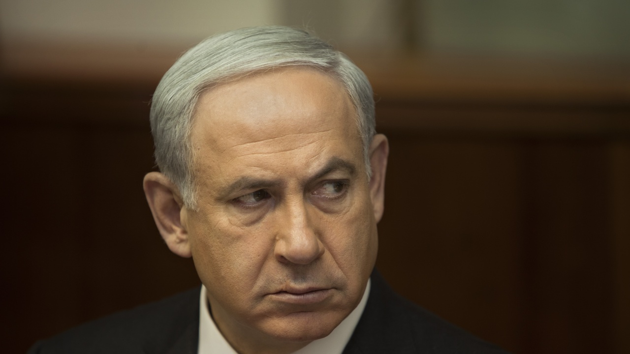 Израел заяви днес, че ще наложи мораториум върху някои палестински