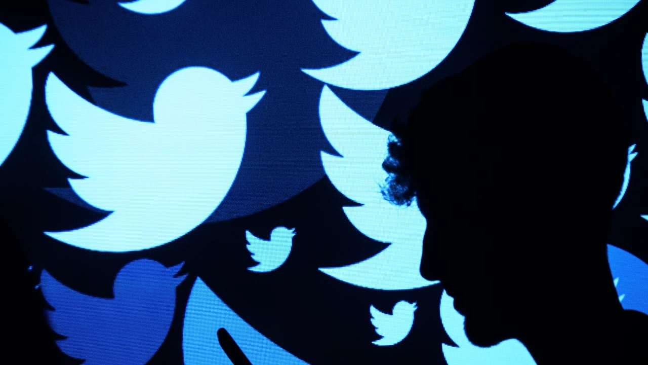 Туитър заяви че ще премахне забраната за реклами с политическа