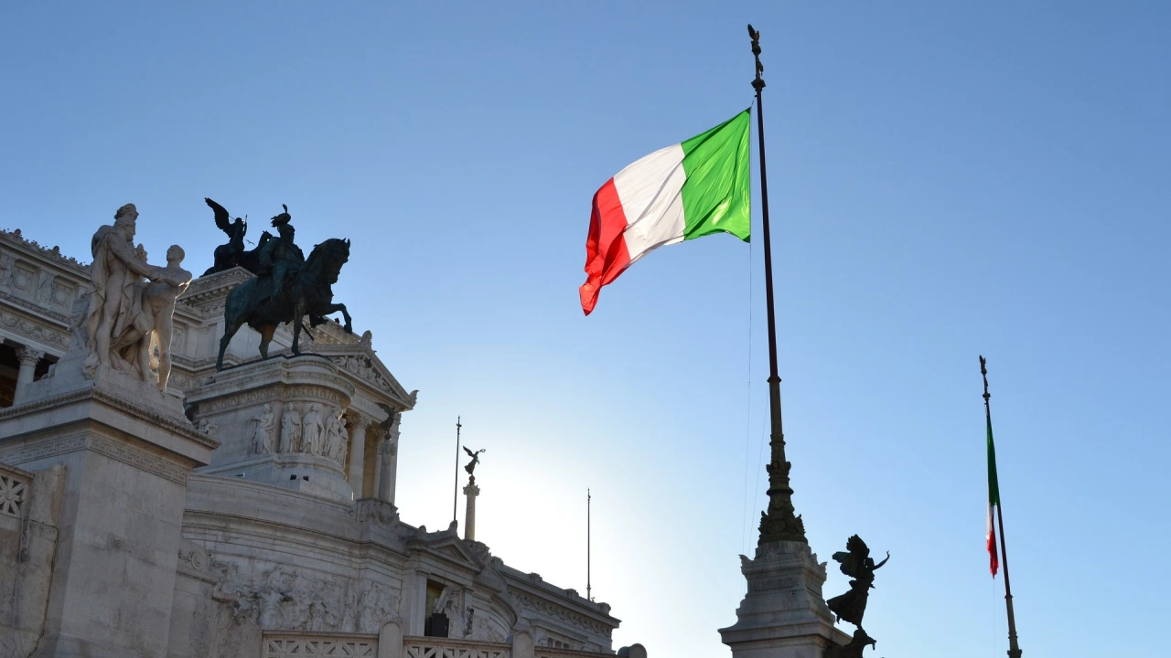 Италианското правителство нареди утре знамената да бъдат спуснати наполовина за