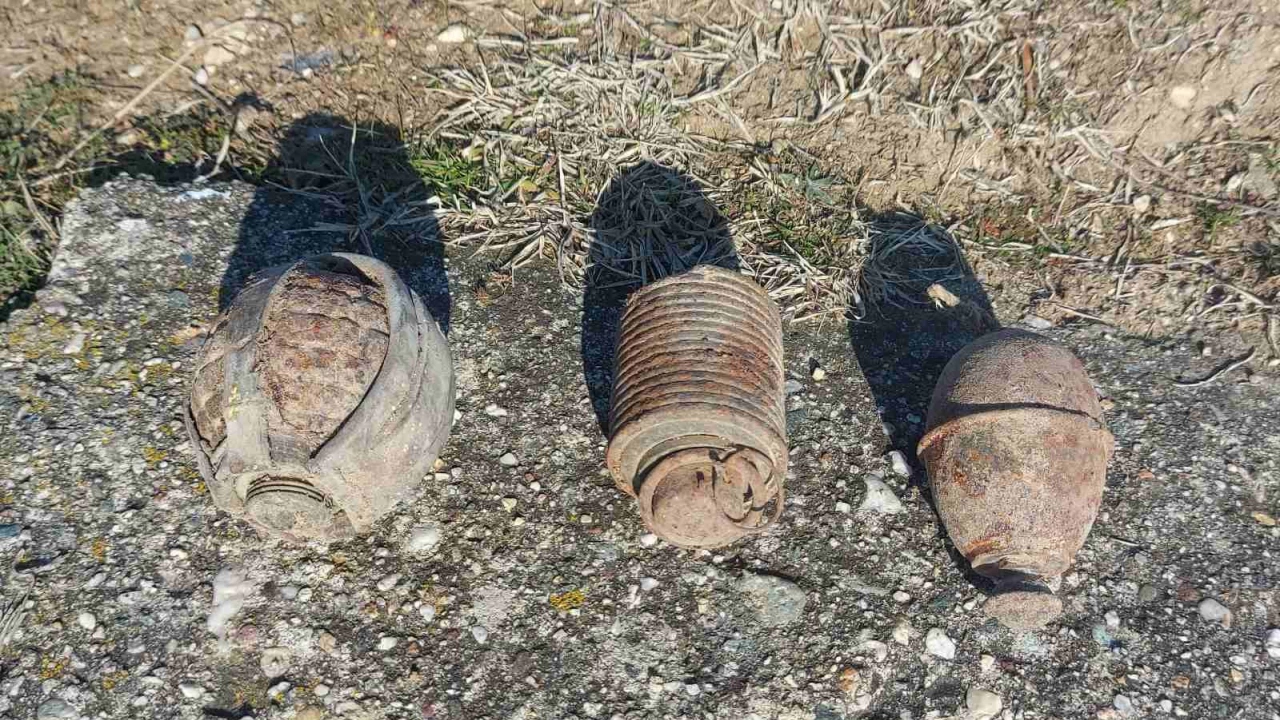 Военнослужещи от Сухопътните войски унищожиха невзривени боеприпаси открити в село