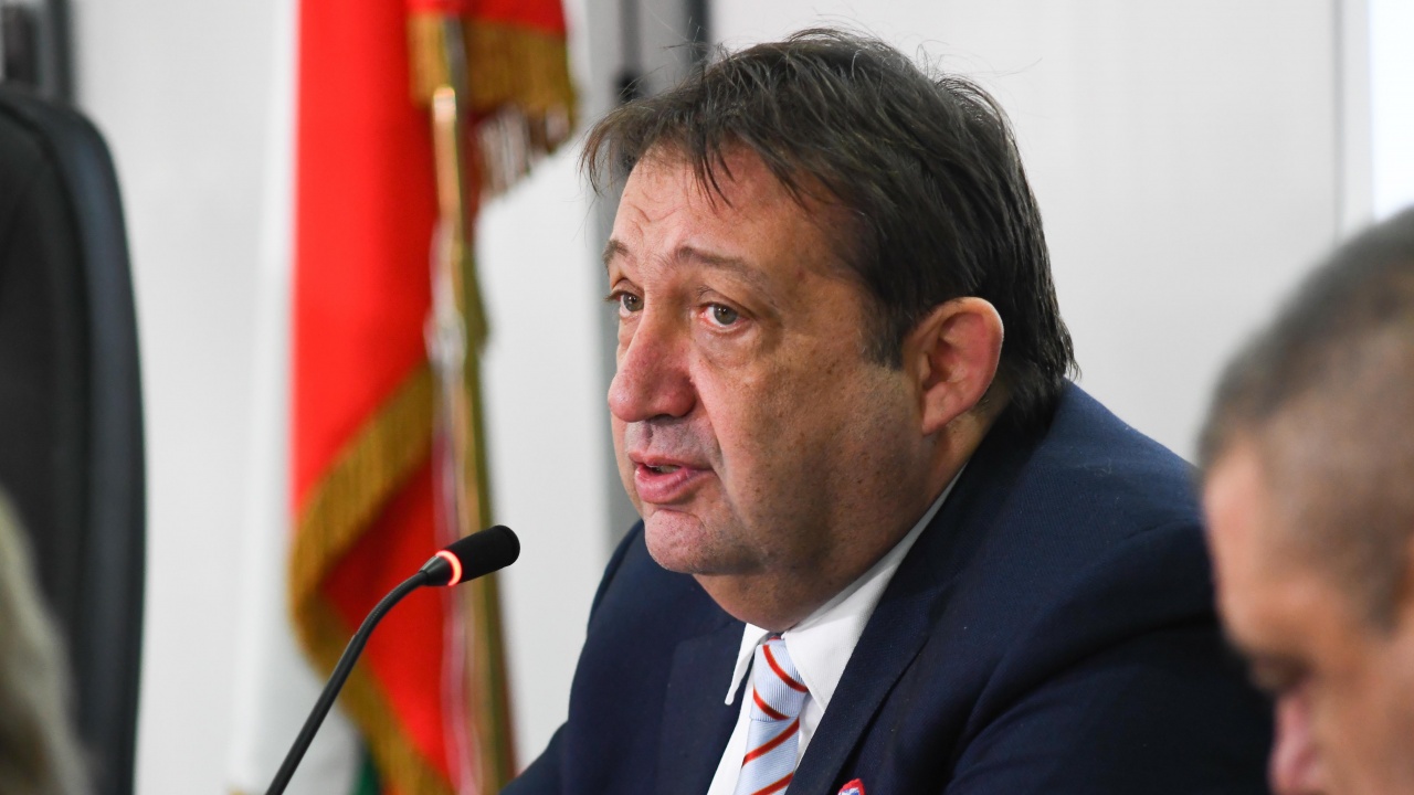 Министър Шишков ще инспектира пътя Видин-Ботевград