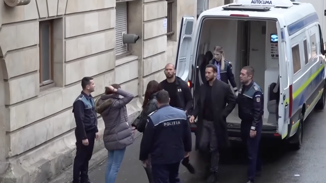 Румънски съд ще се произнесе по жалба на скандалния инфлуенсър Андрю Тейт