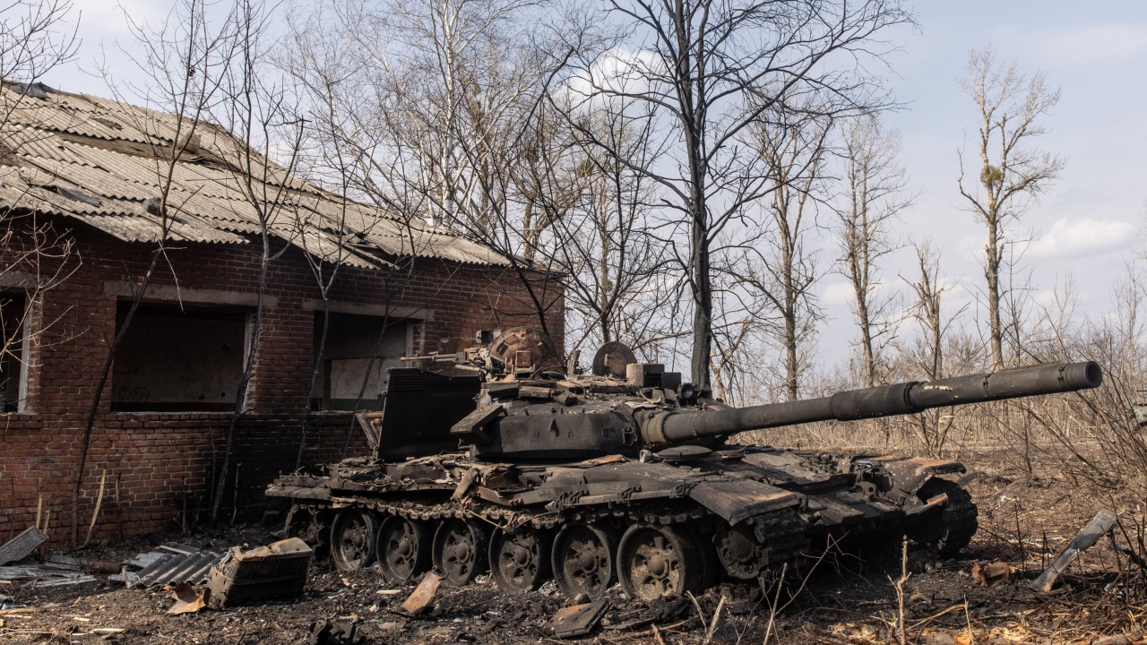 Боевете между украинските и руските войски в Соледар продължават, отбеляза