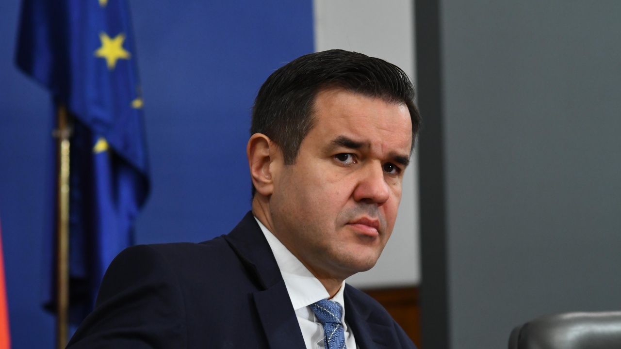 Министър Никола Стоянов: Затварянето на въглищните централи значи деиндустриализация на страната