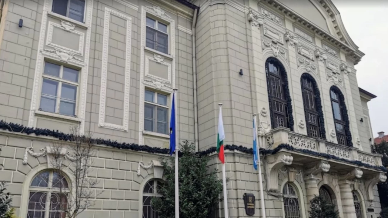 Втора извънредна сесия на местния парламент в Пловдив пропада за