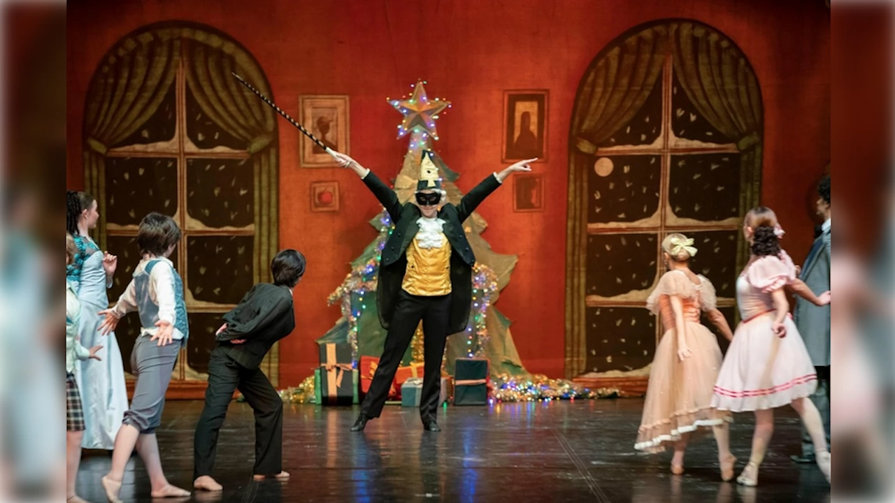 Балетният спектакъл Лешникотрошачката от Чайковски ще бъде представен тази вечер