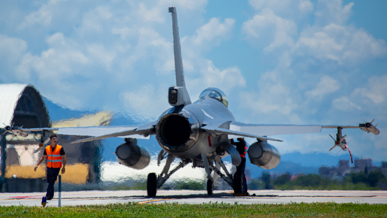 Нидерландия заяви готовност да предостави изтребители  F-16 на Украйна