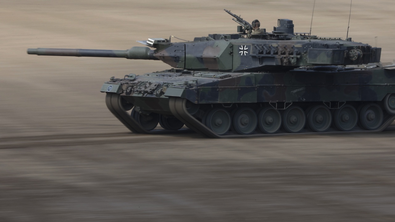 Германия даде зелена светлина за изпращане на танкове "Леопард" в Украйна