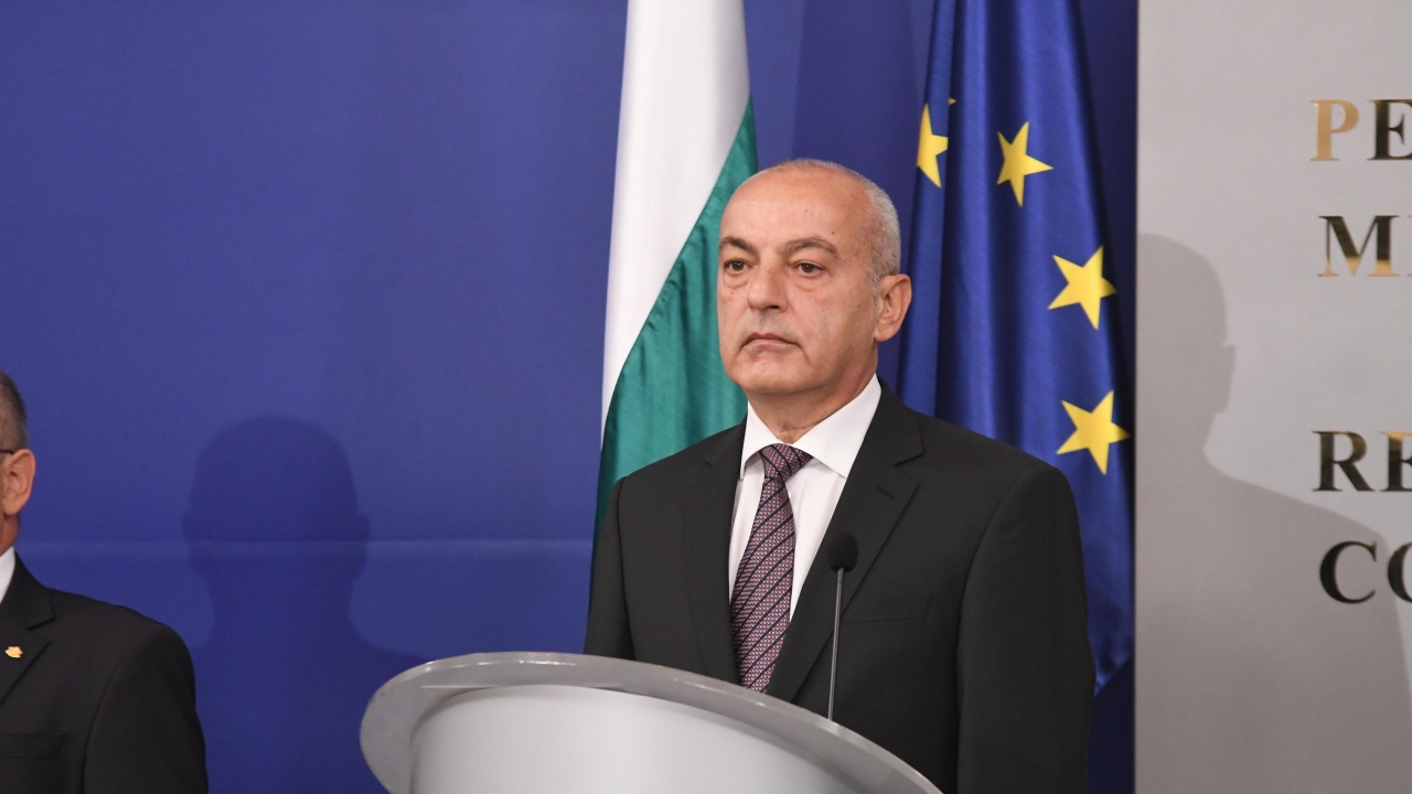 Донев към Ковачевски: Властите да предприемат необходимите мерки за защита на българите в РСМ