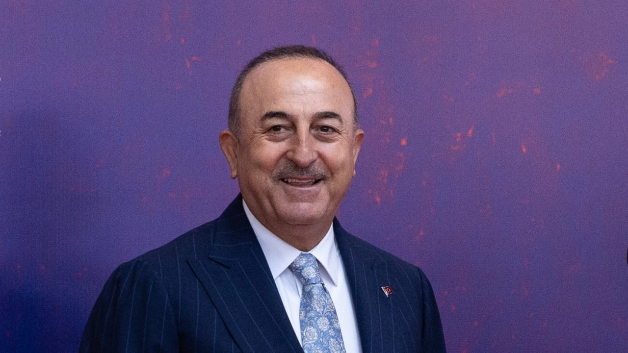 Министърът на външните работи на Турция Мевлют Чавушоглу заминава днес