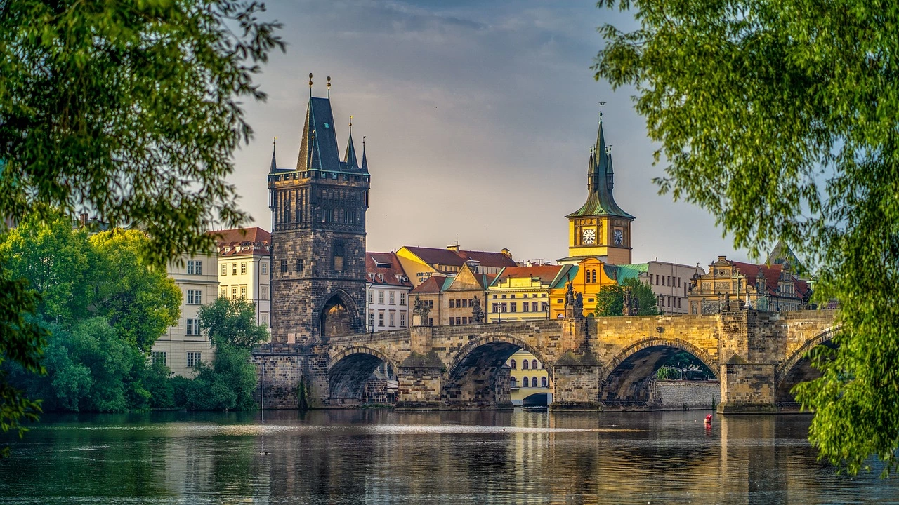 Чешкият парламент обсъжда искане за вот на недоверие срещу правителството
