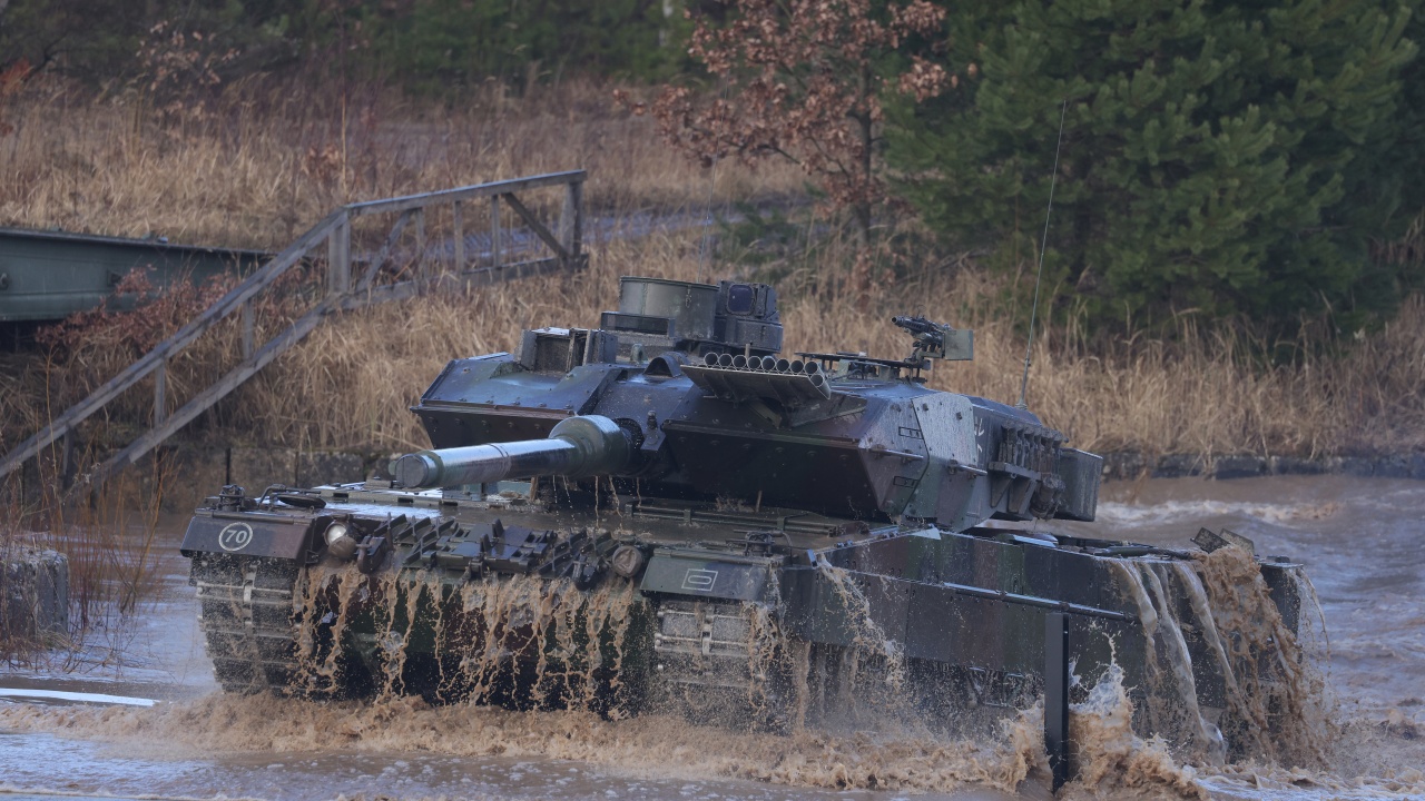 И Испания предоставя на Украйна танкове "Леопард", Германия потвърди за 14