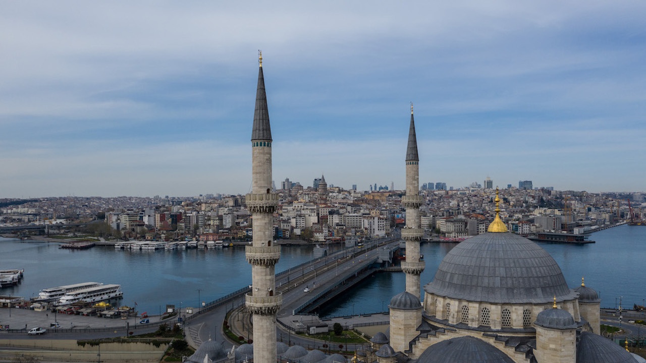 Българска делегация от министри, кметове и бизнесмени заминава за Истанбул