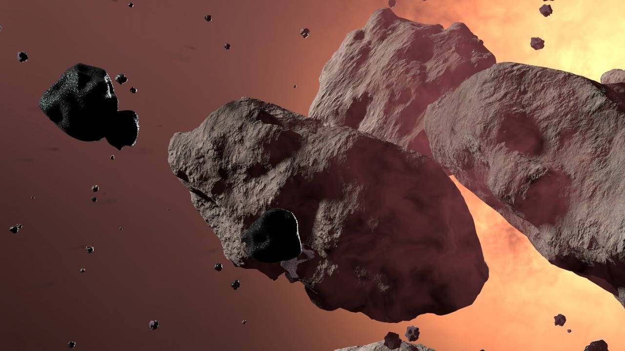 Астероид ще премине "на косъм" от Земята тази нощ