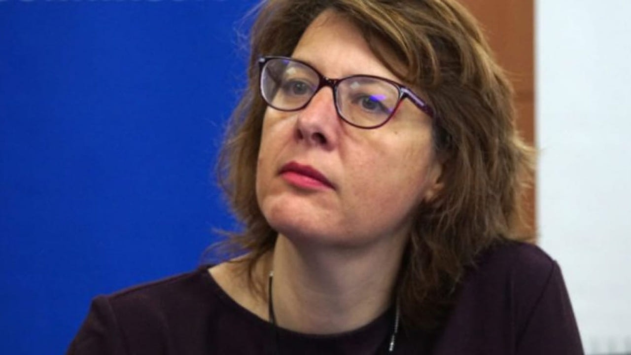 Весела Чернева: Добрият тон помага на българите в РСМ повече, отколкото заплахите