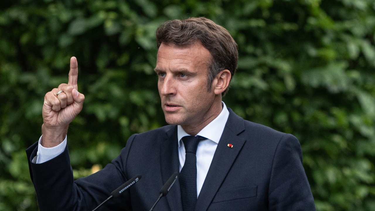 Френският президент заяви, че ще продължи да говори с Русия