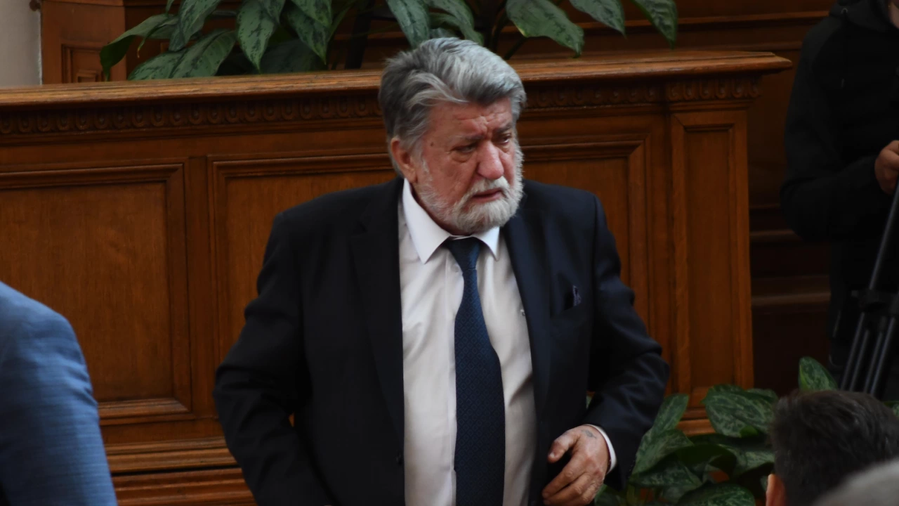 Председателят на Народното събрание Вежди Рашидов Вежди Рашидов е български