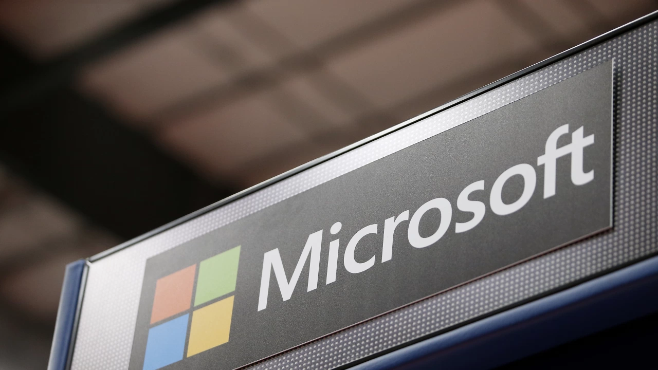 Софтуерният гигант Майкрософт Microsoft обяви днес че разследва мрежов проблем