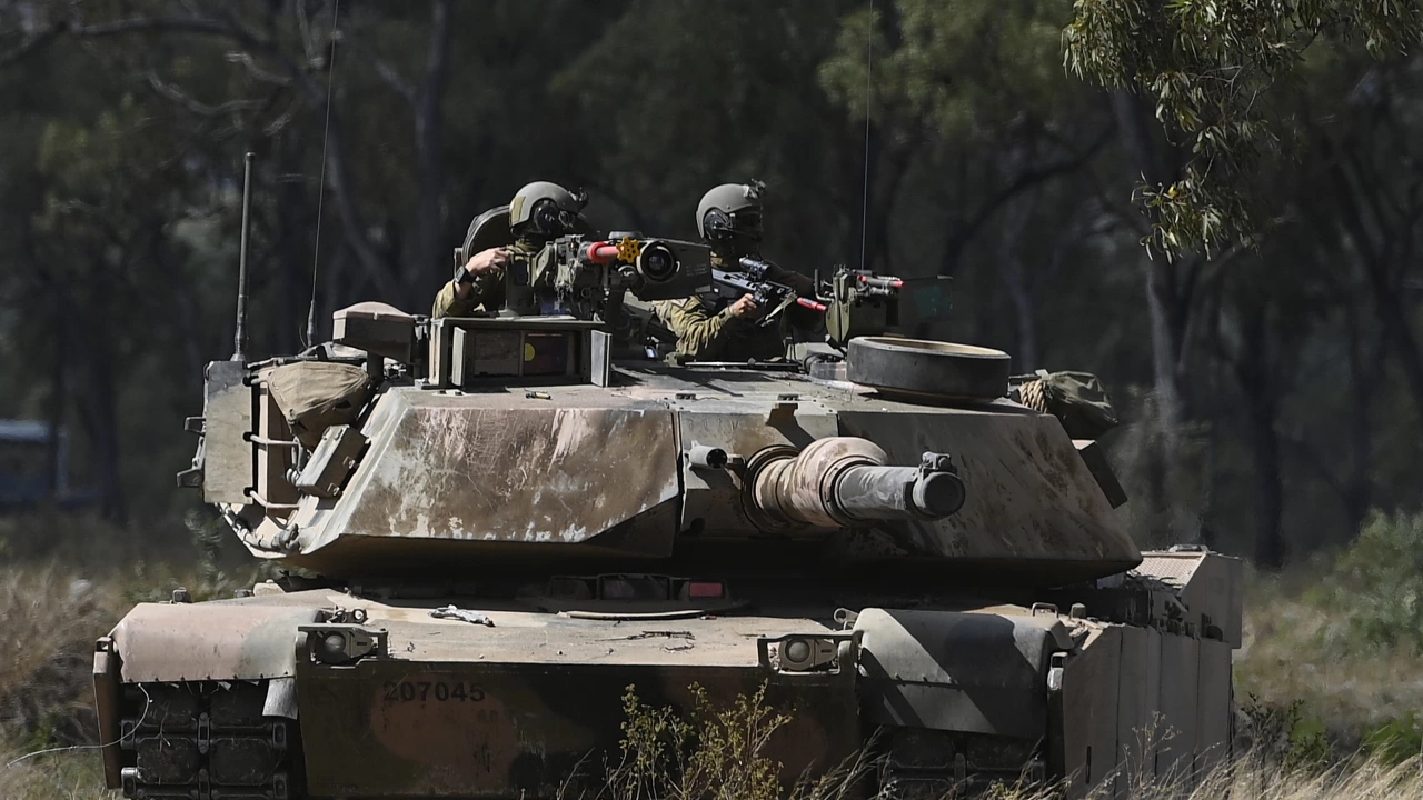 Говорителят на Кремъл Дмитрий Песков каза че бойните танкове Ейбрамс
