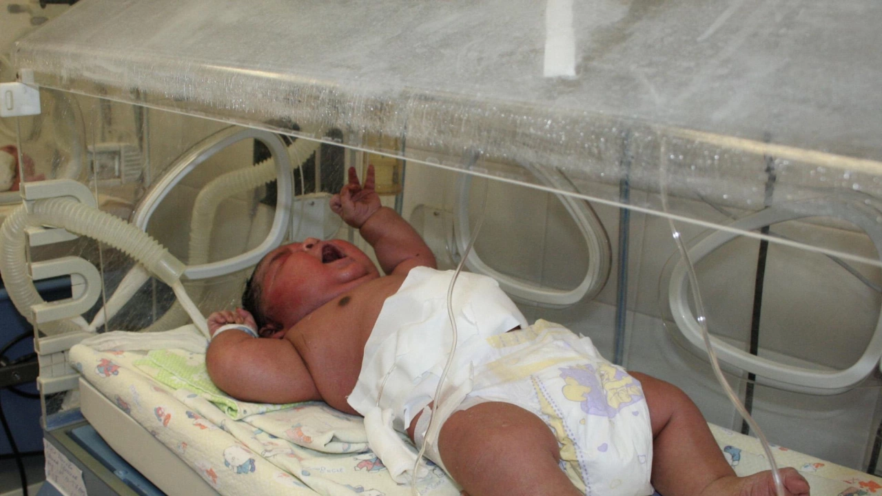 Бебе рекордьор проплака в бразилска болница на 18 януари съобщават местните медии  
Анжерсон