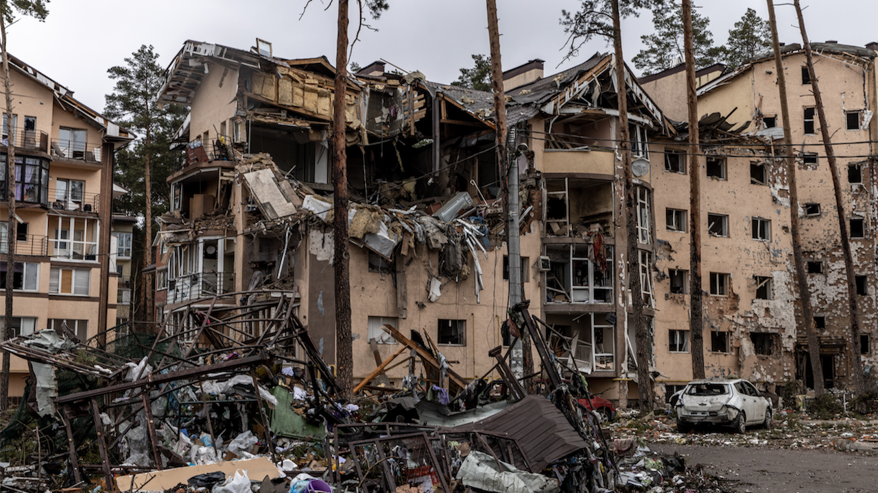 Руска ракета разруши жилищна сграда в украинския град Краматорск, има двама загинали