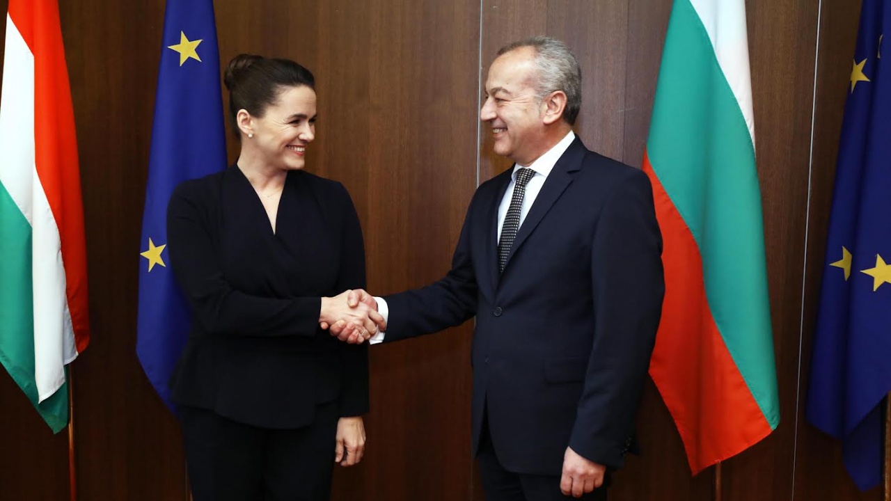 Премиерът Донев се срещна с унгарския президент Новак
