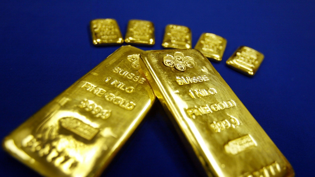 Руснаците са закупили рекордно количество златни кюлчета през 2022 г.