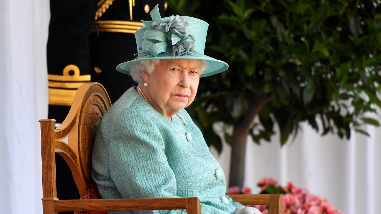 Мъж се призна за виновен по обвинение в измяна и заплаха за убийство на кралица Елизабет II