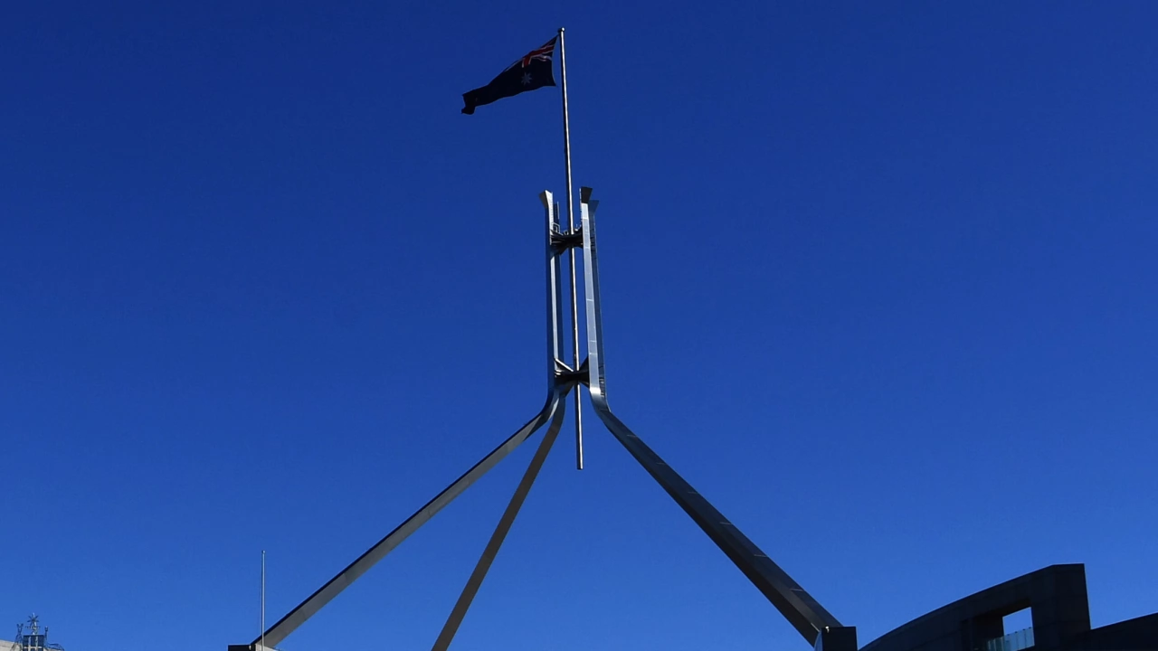 Австралия обяви днес че въвежда финансови санкции срещу лица отговорни