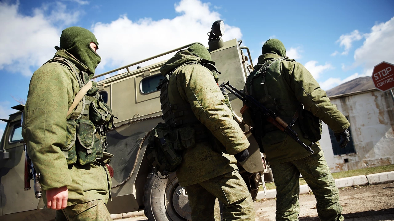 Русия съсредоточава войски в Луганска област а Киев подозира че