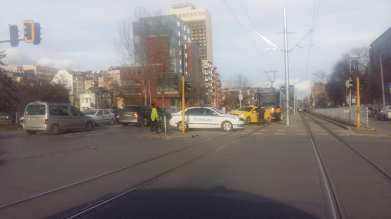 Катастрофа е станала в късния следобед днес в столицата Такси
