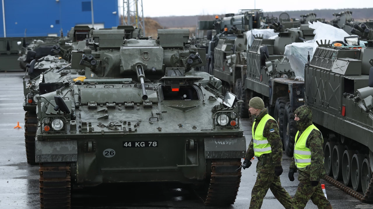 Естония Латвия и Литва призоваха днес за ускоряване на оръжейните