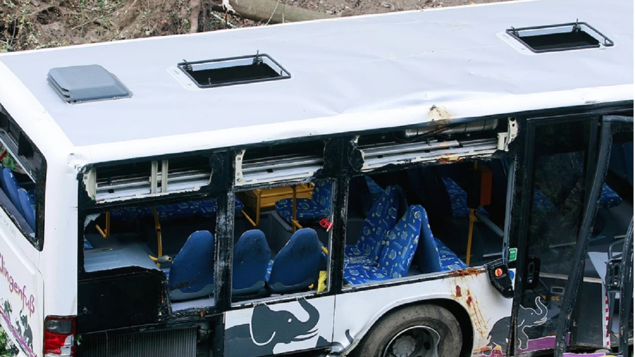 Aвтобус се преобърна в Афионкарахисар в Турция. Според първоначалните данни
