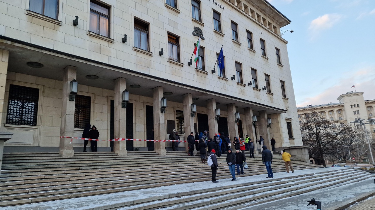 Българската народна банка пуска в обращение от днес сребърна възпоменателна