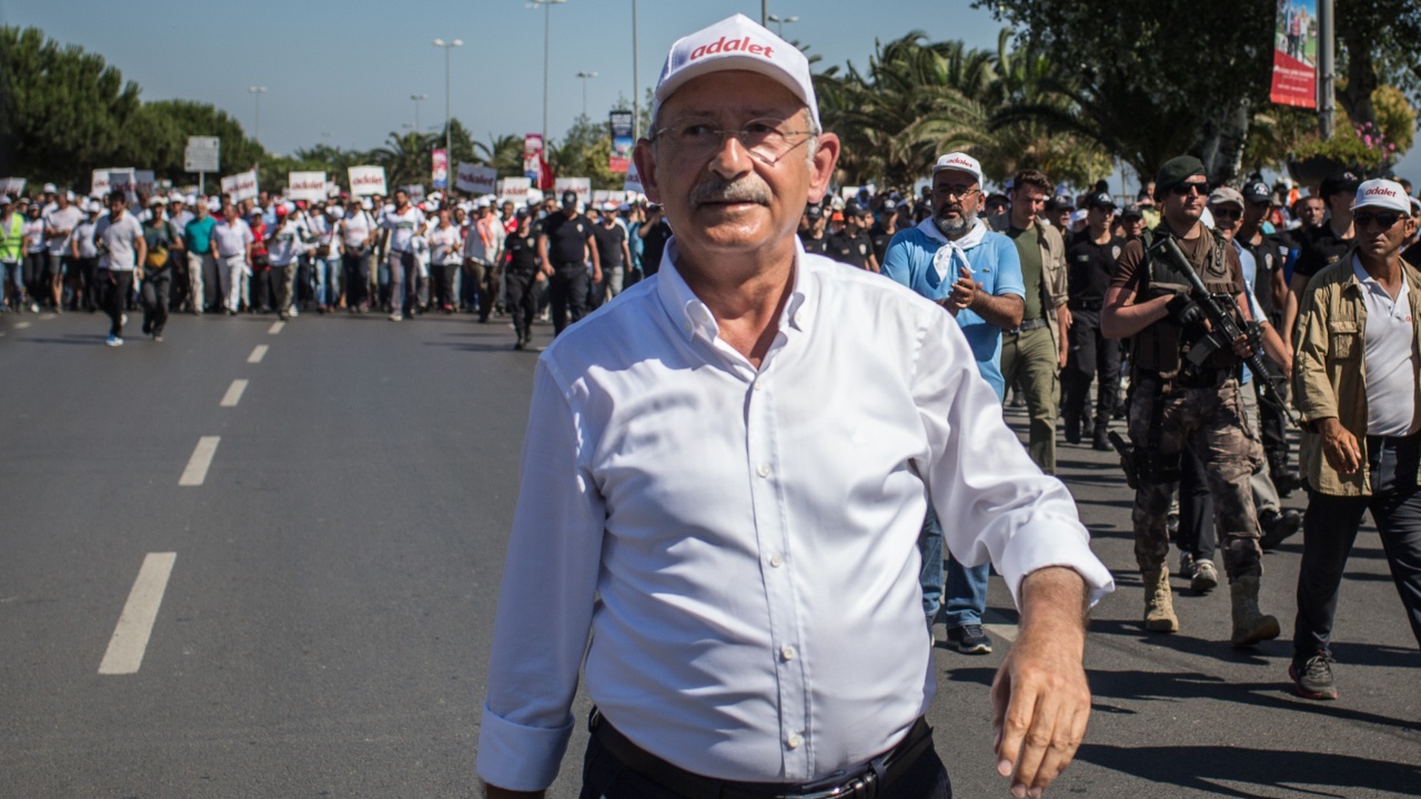 Турската опозиция обвини Реджеп Ердоган за многото жертви на труса